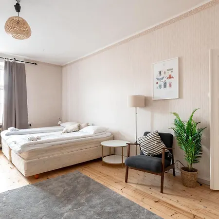 2ndhomes Bright 125m2 4br Center With The Great Views *